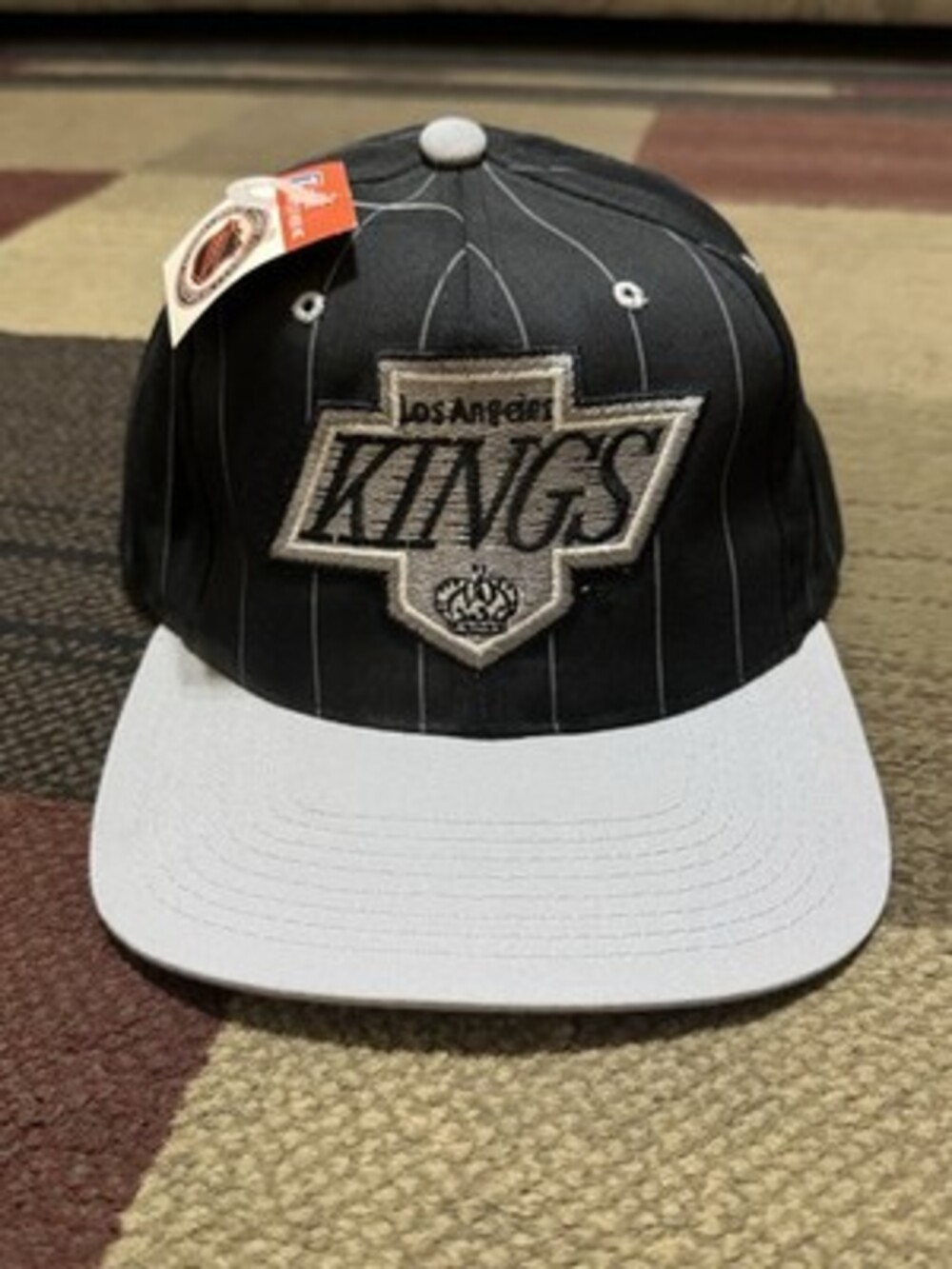 NWT Vintage Los Angeles Kings Pinstripe Snapback Hat 90s NHL LA Motion